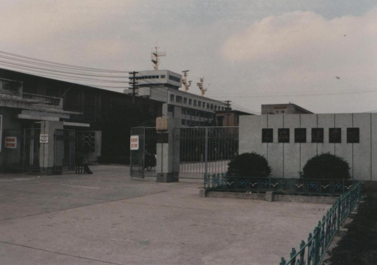 80年代上海海运学院校园老照片