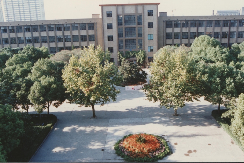 90年代上海海运学院校园老照片